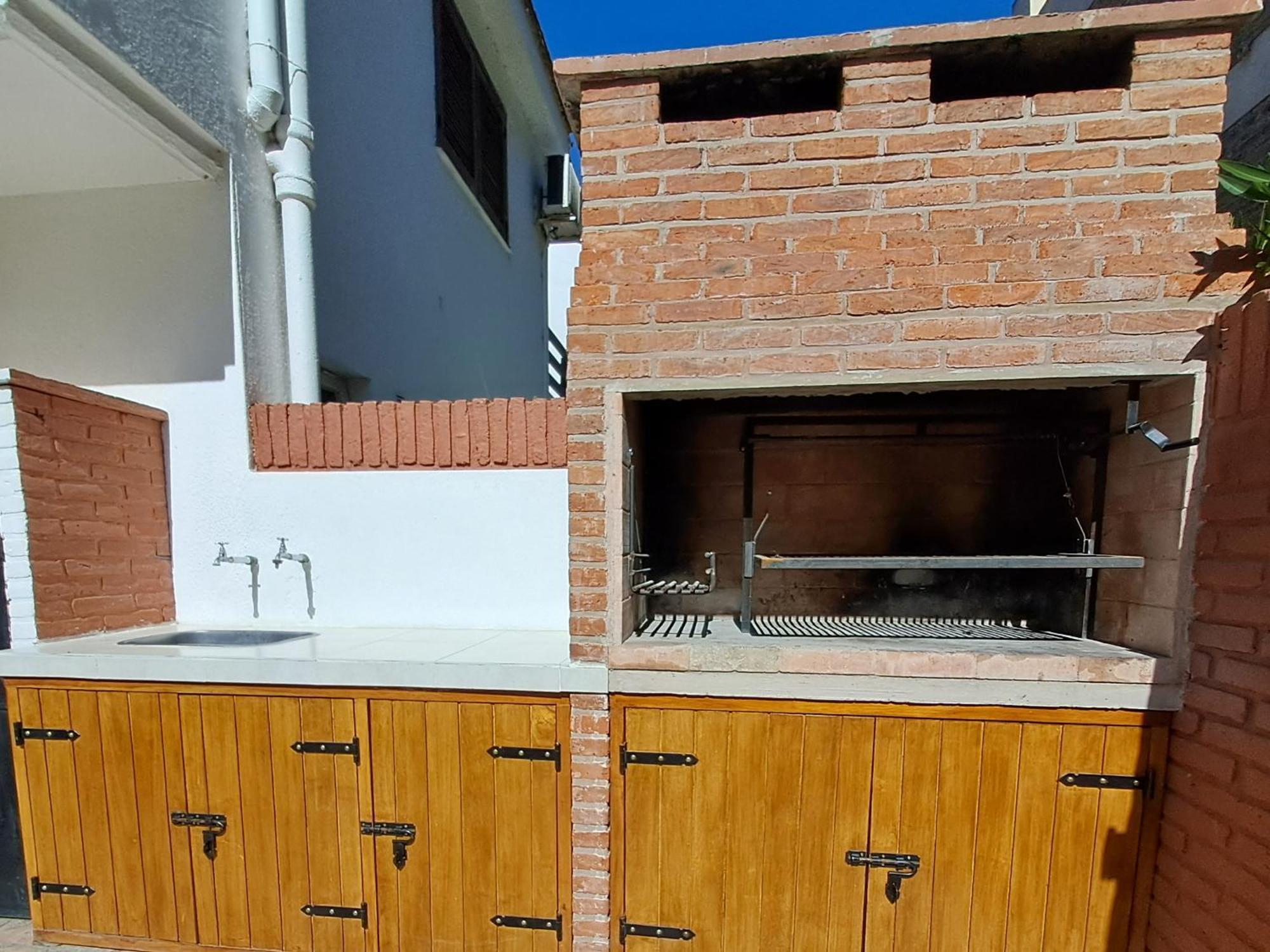 Apartment Duplex Besugo, Con Patio Y Parrilla *